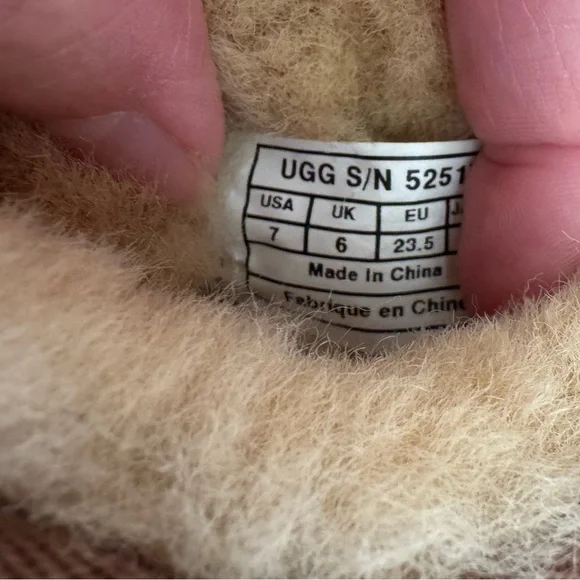 UGG Tan Kids Boots - Picture 5 of 5